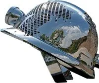 Каска - скульптура абстрактная скульптура из нержавеющей стали на заказ — Обнинск  
